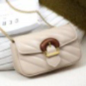 Casual portable messenger bag